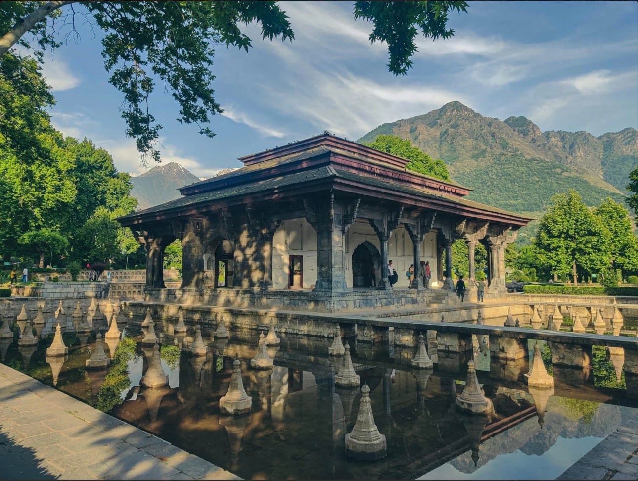 Kashmir Tour 7 Days 6 Nights Package