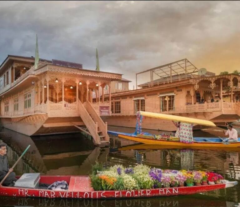 Kashmir Tour 5 Days 4 Nights Package